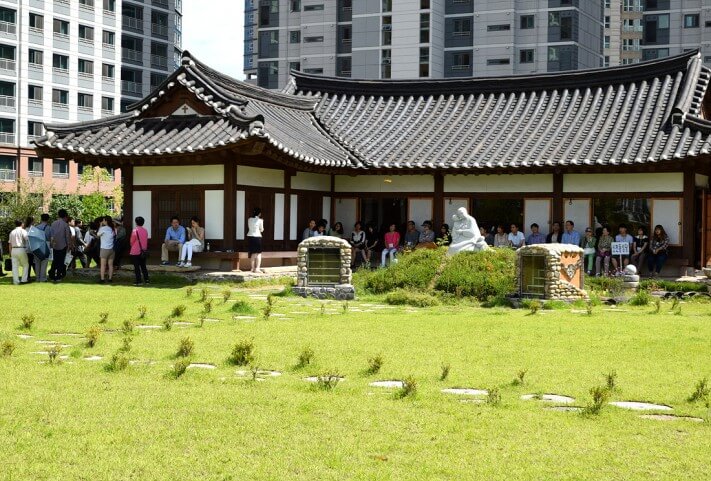 276f688243df9eda47667fbe85042557_1441544