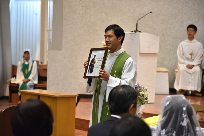 41317c0b8ae52bedba5f77d08cbefeb7_1474860