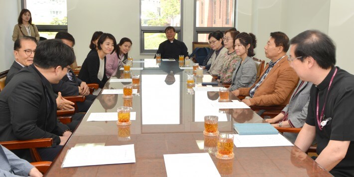 ca295248a32a8993f14a17a2f4e487cc_1557965