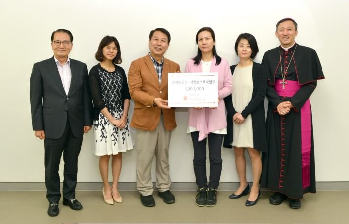 ca295248a32a8993f14a17a2f4e487cc_1557965