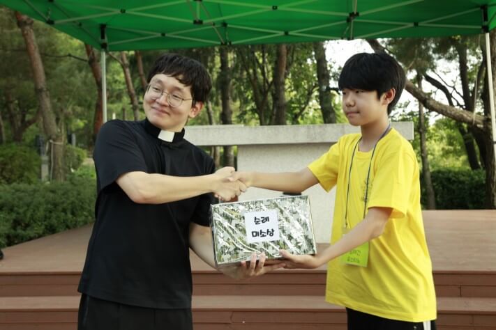 b7f2444a66dd1500ce29217ddb17355c_1569762