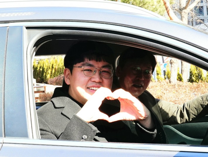 927817f26adce5eaafaf5acbfa548fc1_1740018