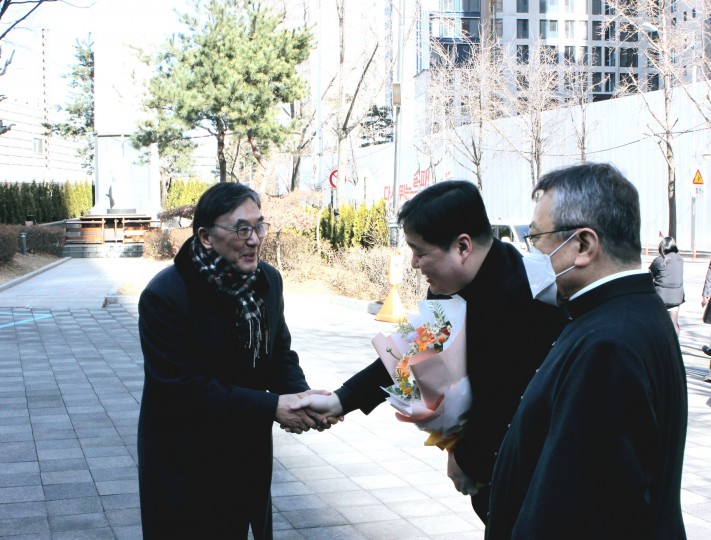 927817f26adce5eaafaf5acbfa548fc1_1740018